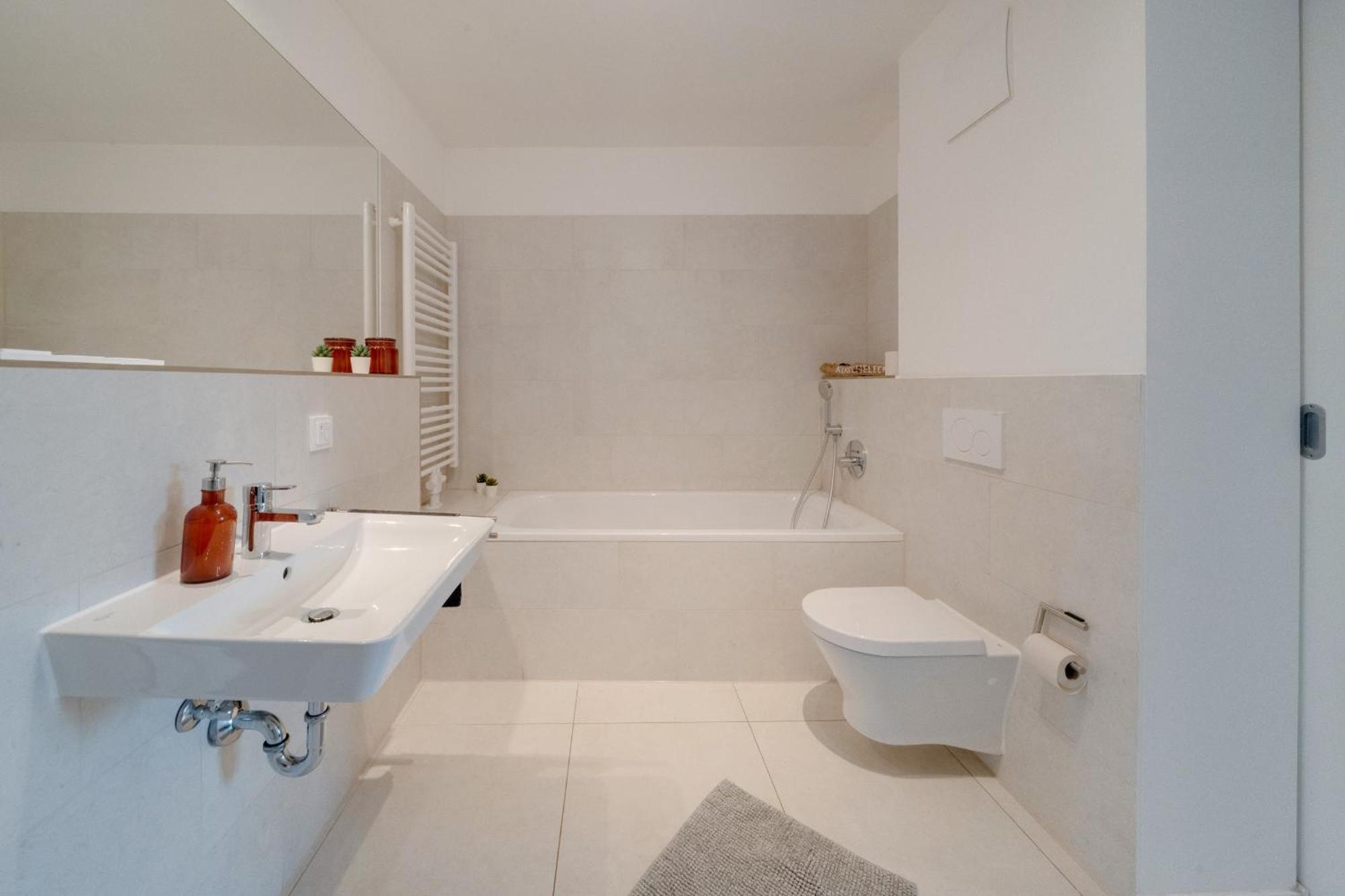 Neu-Luxus Apartment-Zentral In Altstadt-65-80Qm Augsburg Exterior photo